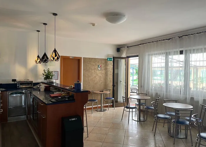 Casa Chincarini Отель Мальчезине