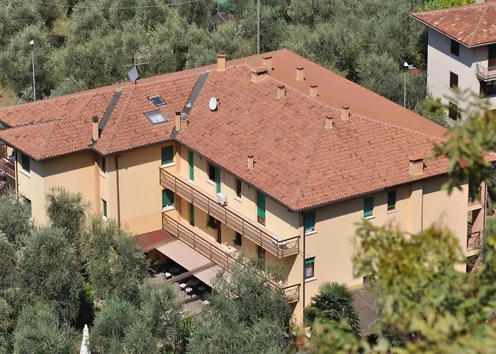 Casa Chincarini Отель Мальчезине